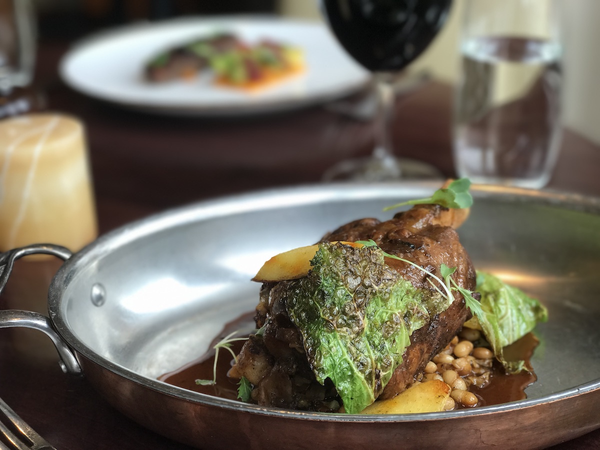 Restaurants Near Ice Rinks