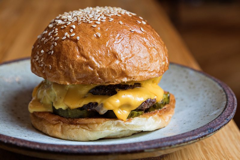 A cheeseburger