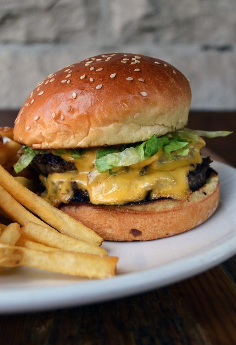 The 10 Best Burgers in Chicago
