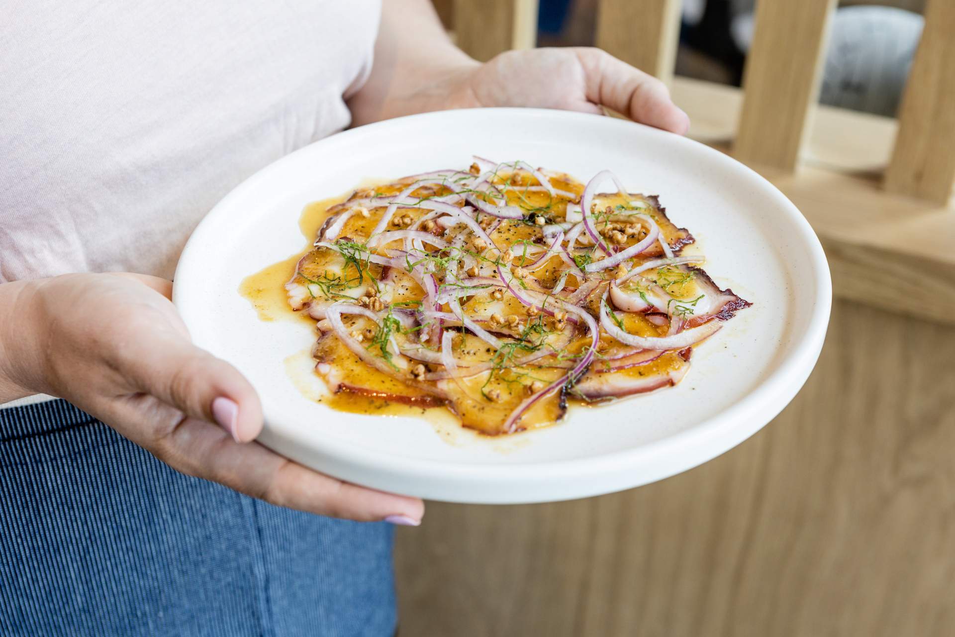 An orange-ish sashimi dish at Chicago Japanese restaurant Itoko