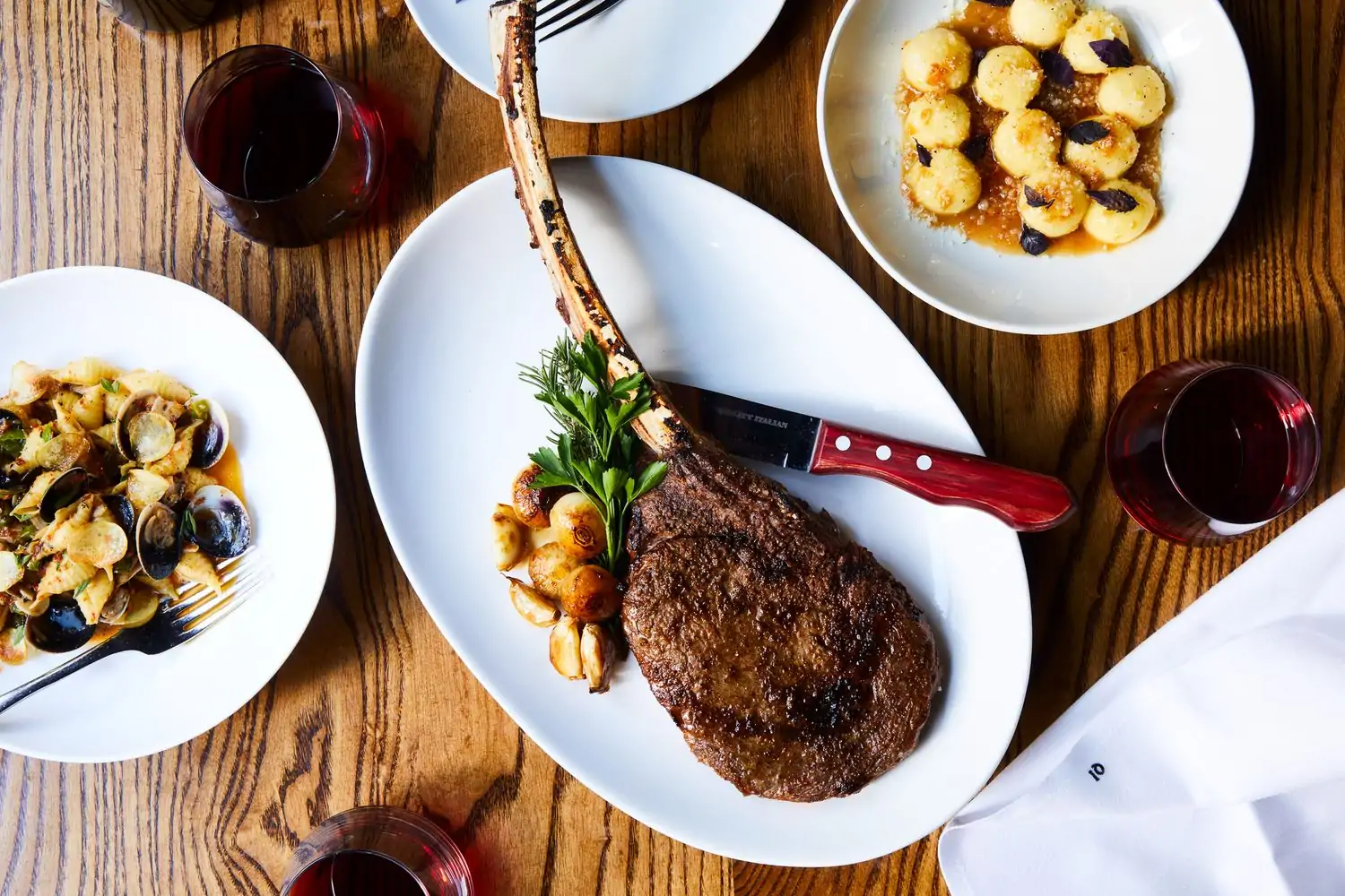 A premium steak and classic pastas at Quality Italian, one of the best Italian restaurants in New York City. Book on OpenTable.