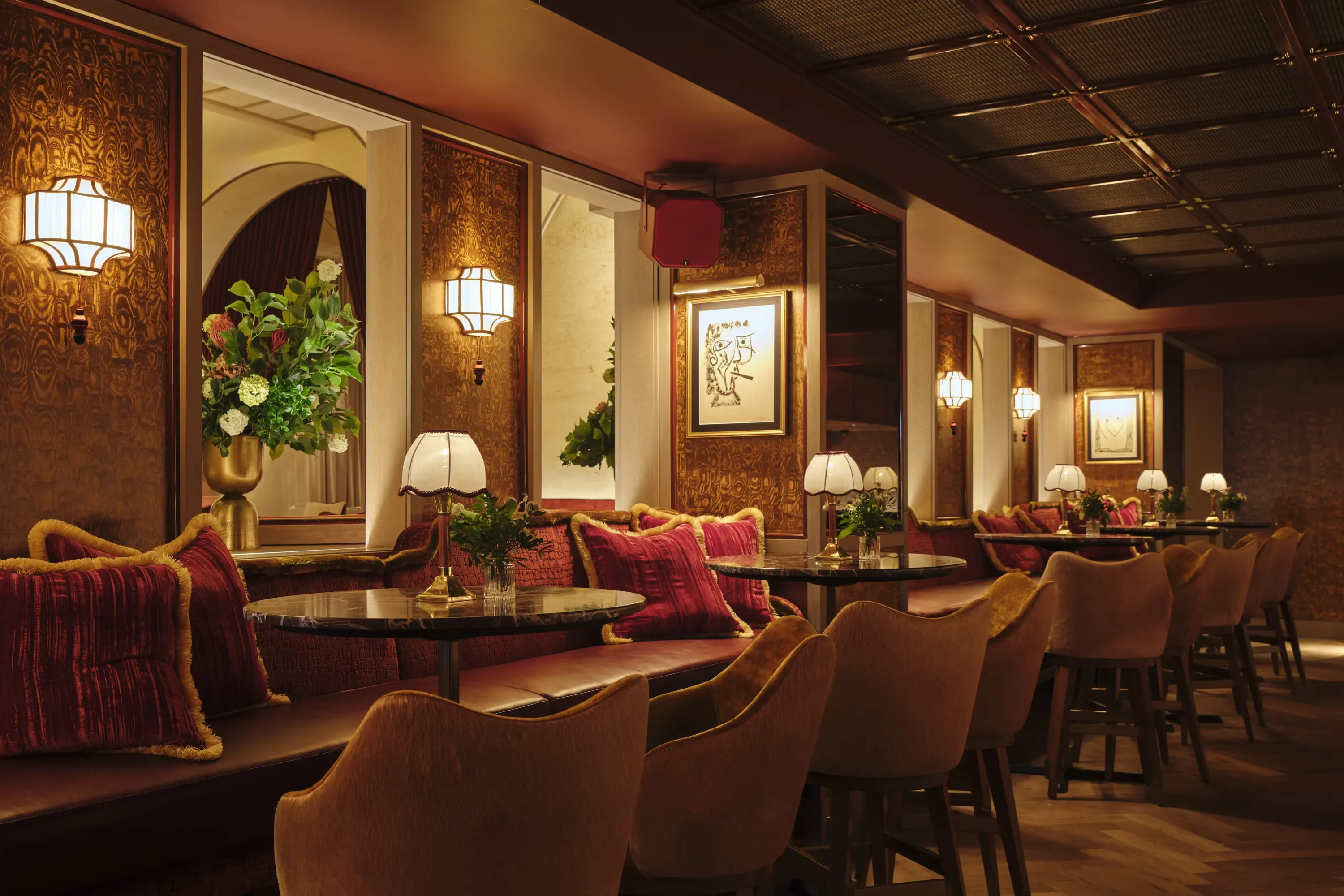 bar-room-2-c-adrian-gaut