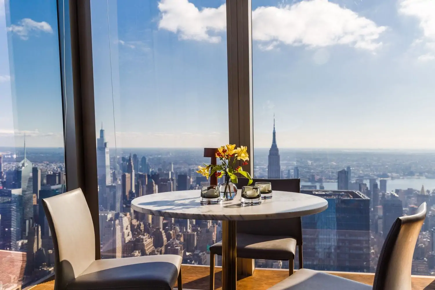 peak-restaurant-bar